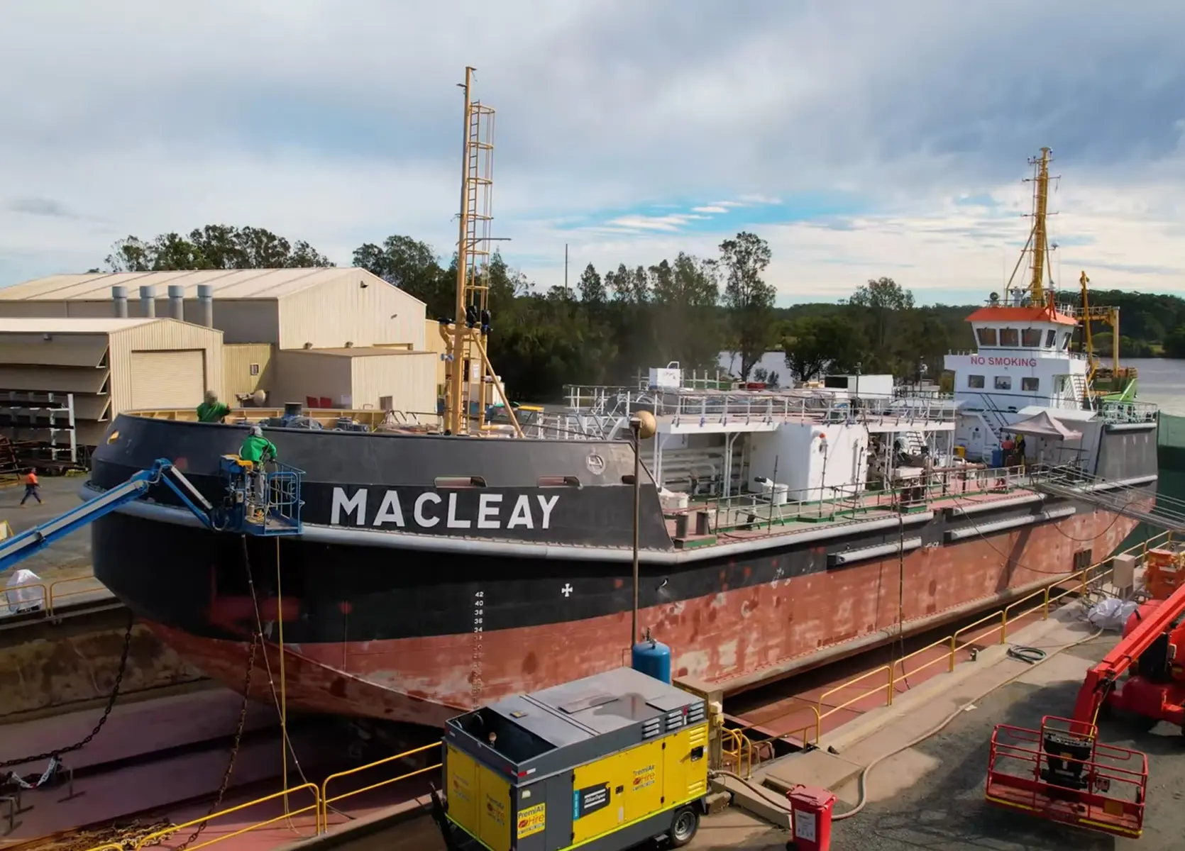 Manning & Macleay